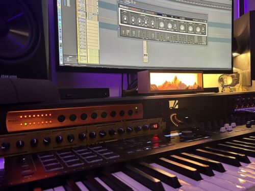 19" Rack Mount 16 knob USB MIDI and DIN MIDI Controller black