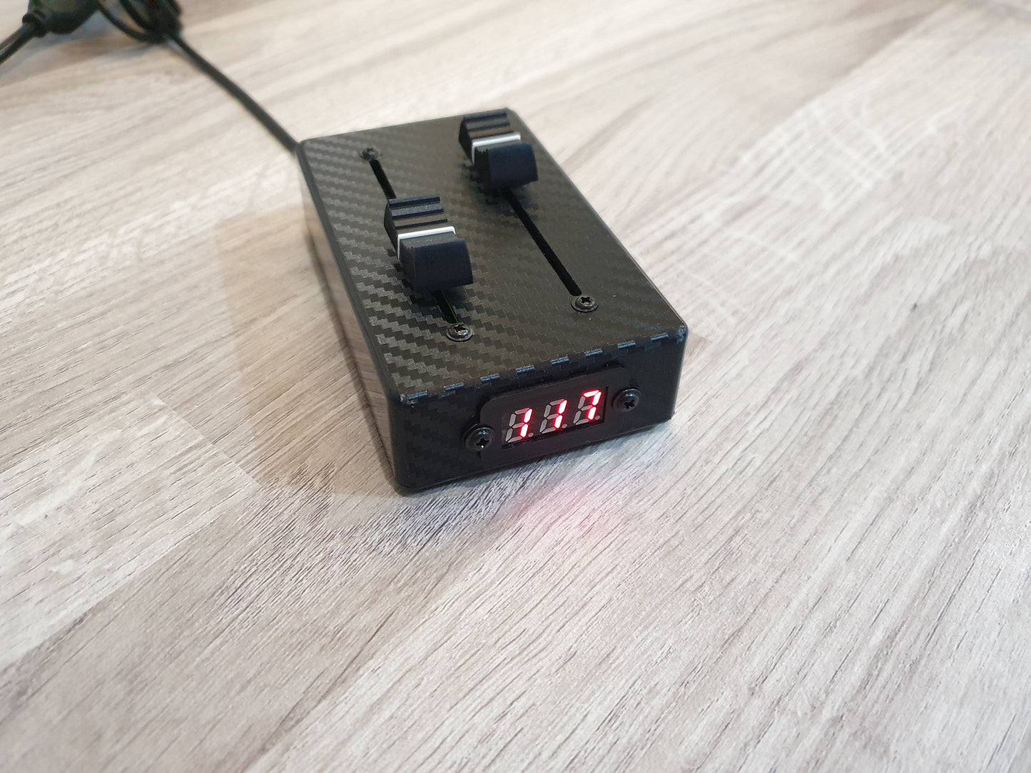 2 Fader USB and DIN MIDI controller