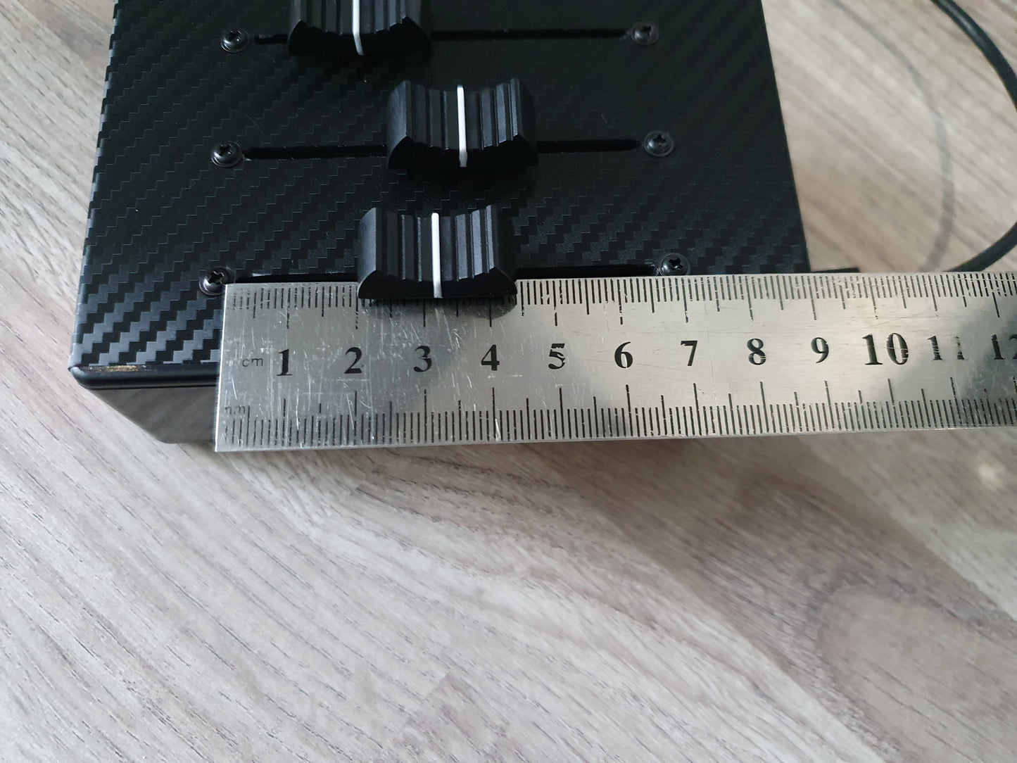 3 Fader USB and DIN MIDI with expression pedal input