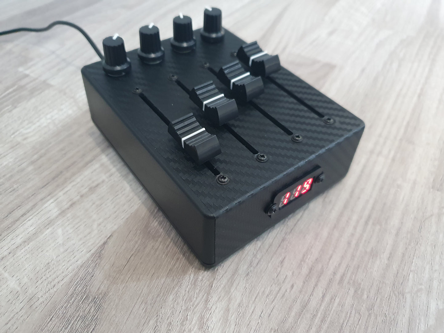 4 Fader 4 knob USB AND DIN MIDI controller