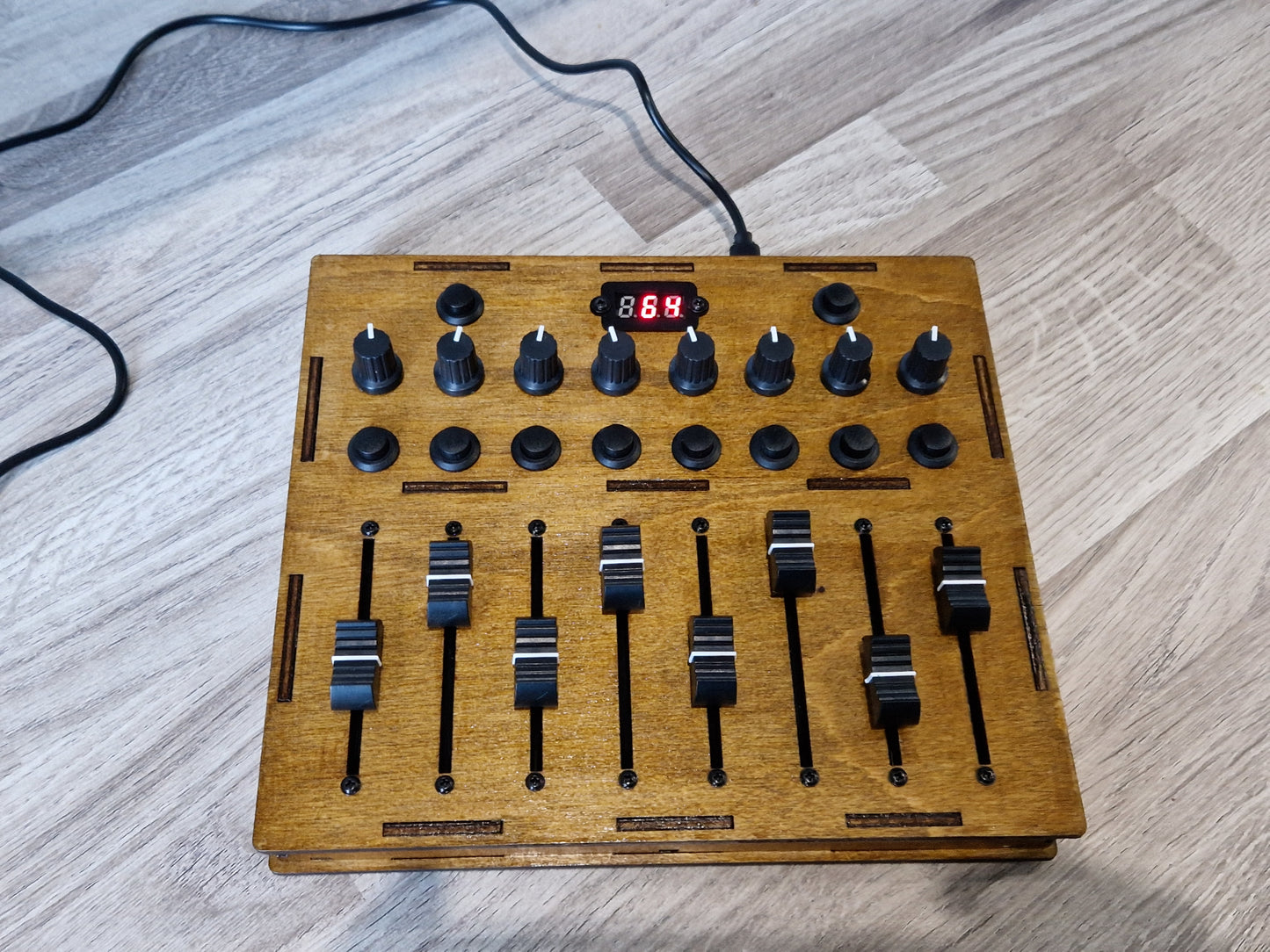 8 fader 8 knob 8 button USB and DIN MIDI Controller
