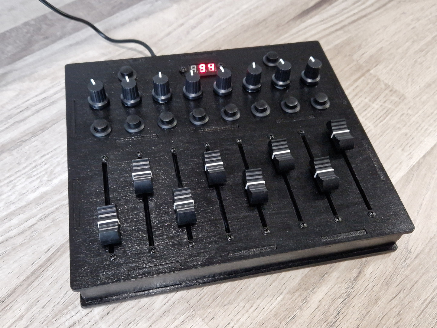 8 fader 8 knob 8 button USB and DIN MIDI Controller