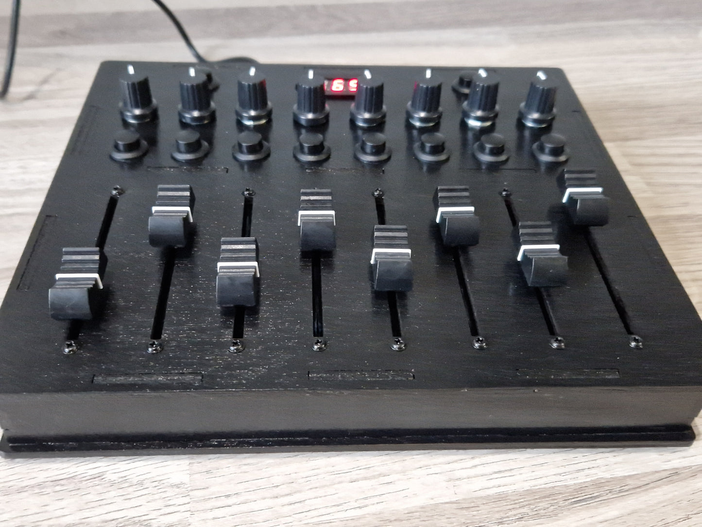 8 fader 8 knob 8 button USB and DIN MIDI Controller