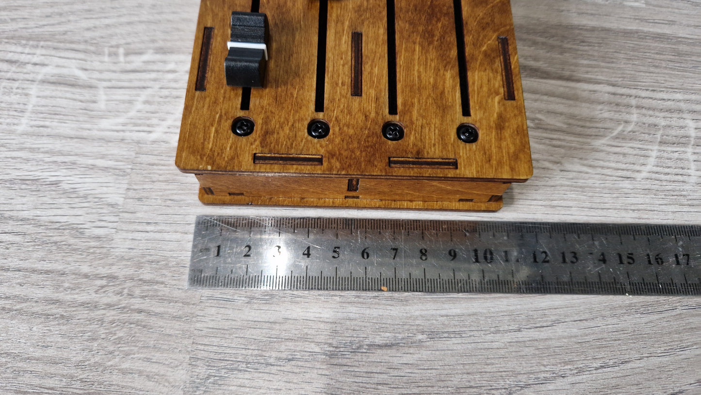 4 fader 100mm with preset buttons