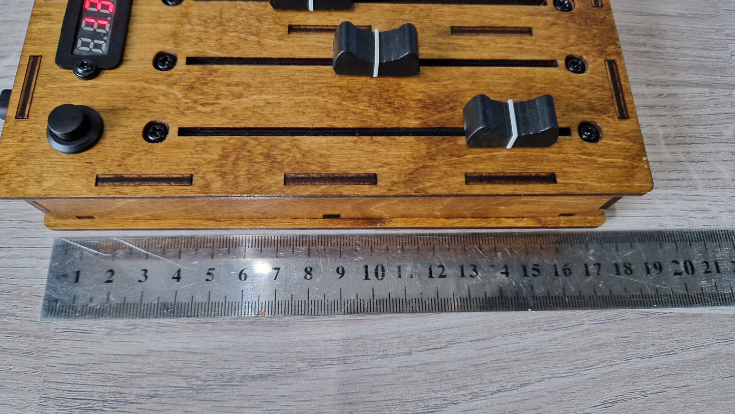 4 fader 100mm with preset buttons