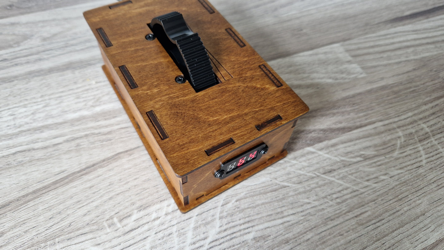 MIDI Pitch bend controller with expression pedal input