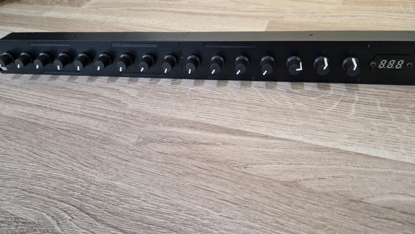 19" Rack Mount 16 knob USB MIDI and DIN MIDI Controller black