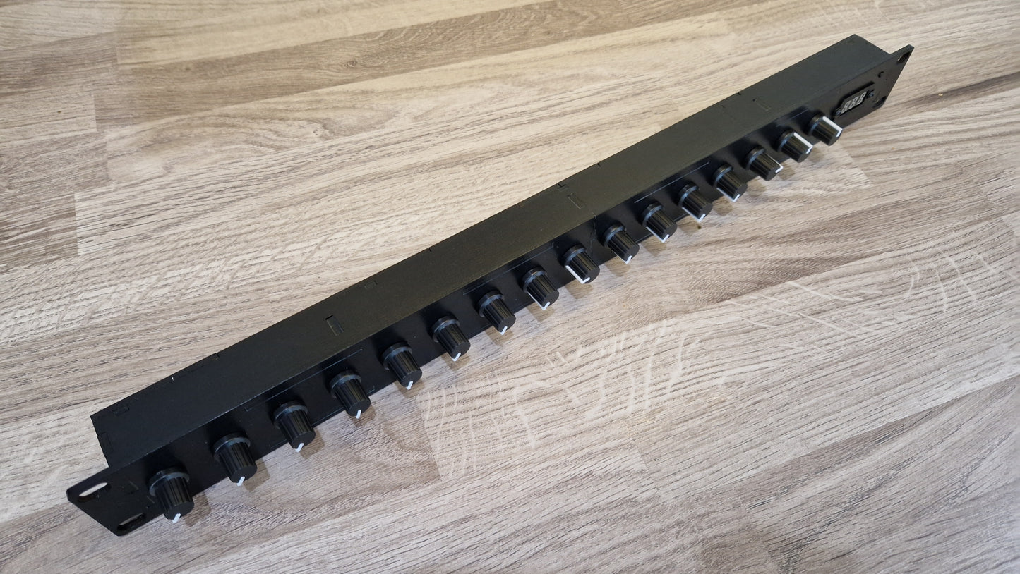 19" Rack Mount 16 knob USB MIDI and DIN MIDI Controller black