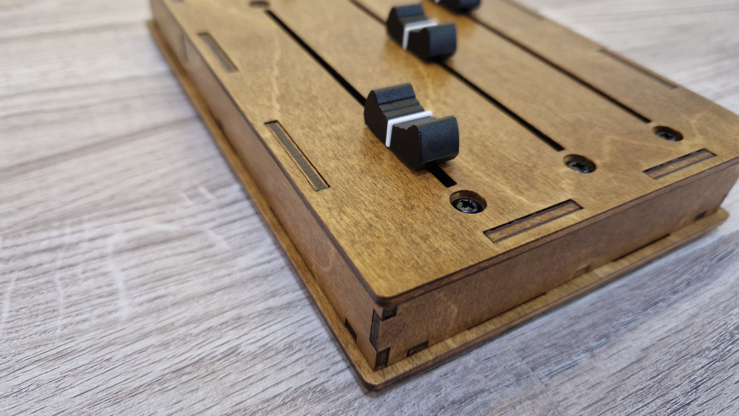 3 Fader 100mm with 6 LED displays