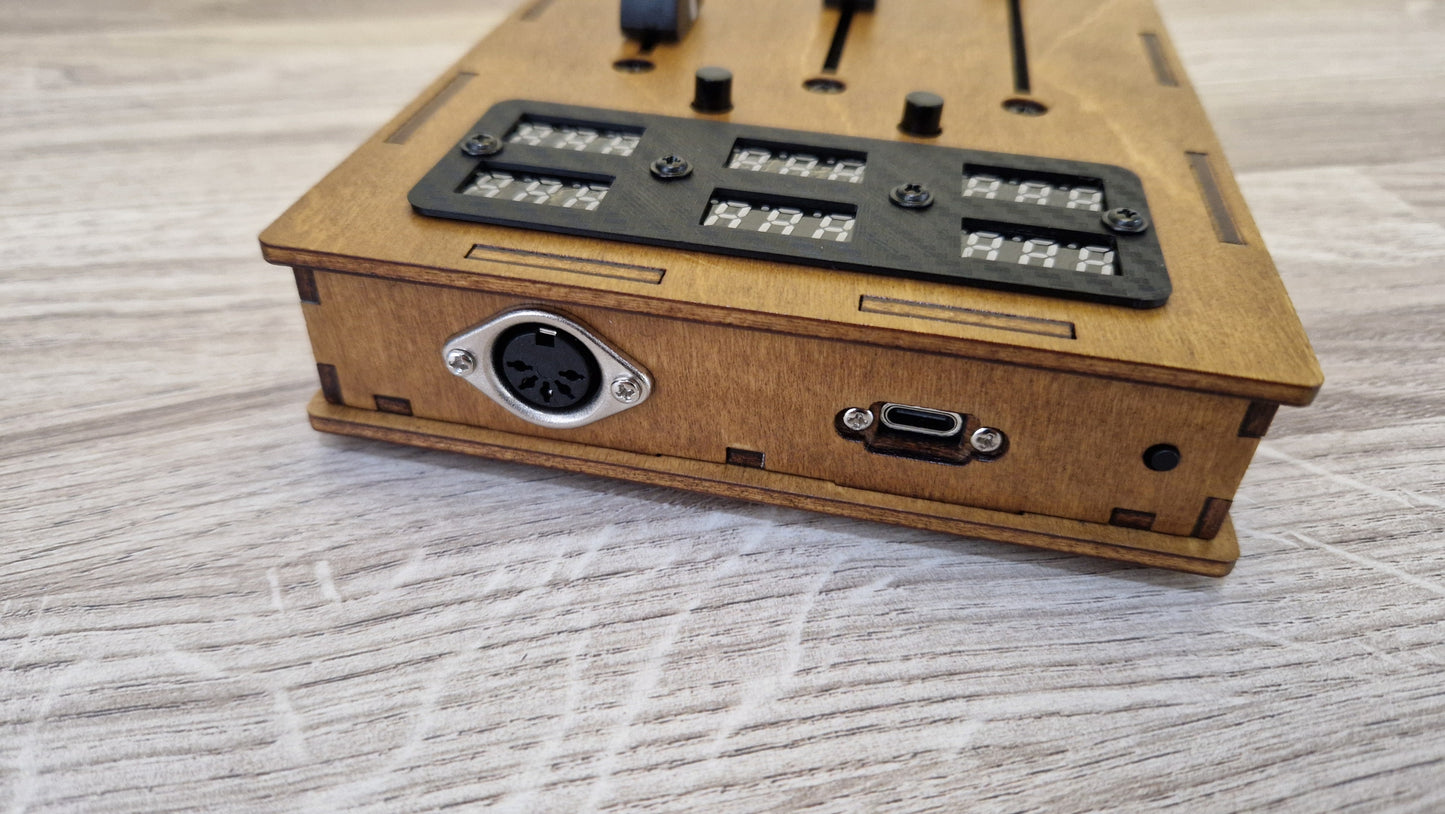 3 Fader 100mm with 6 LED displays
