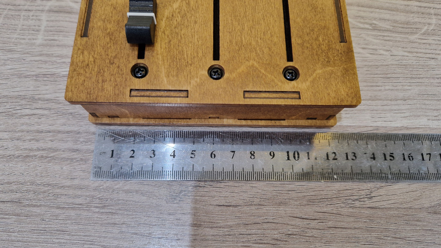 3 Fader 100mm with 6 LED displays