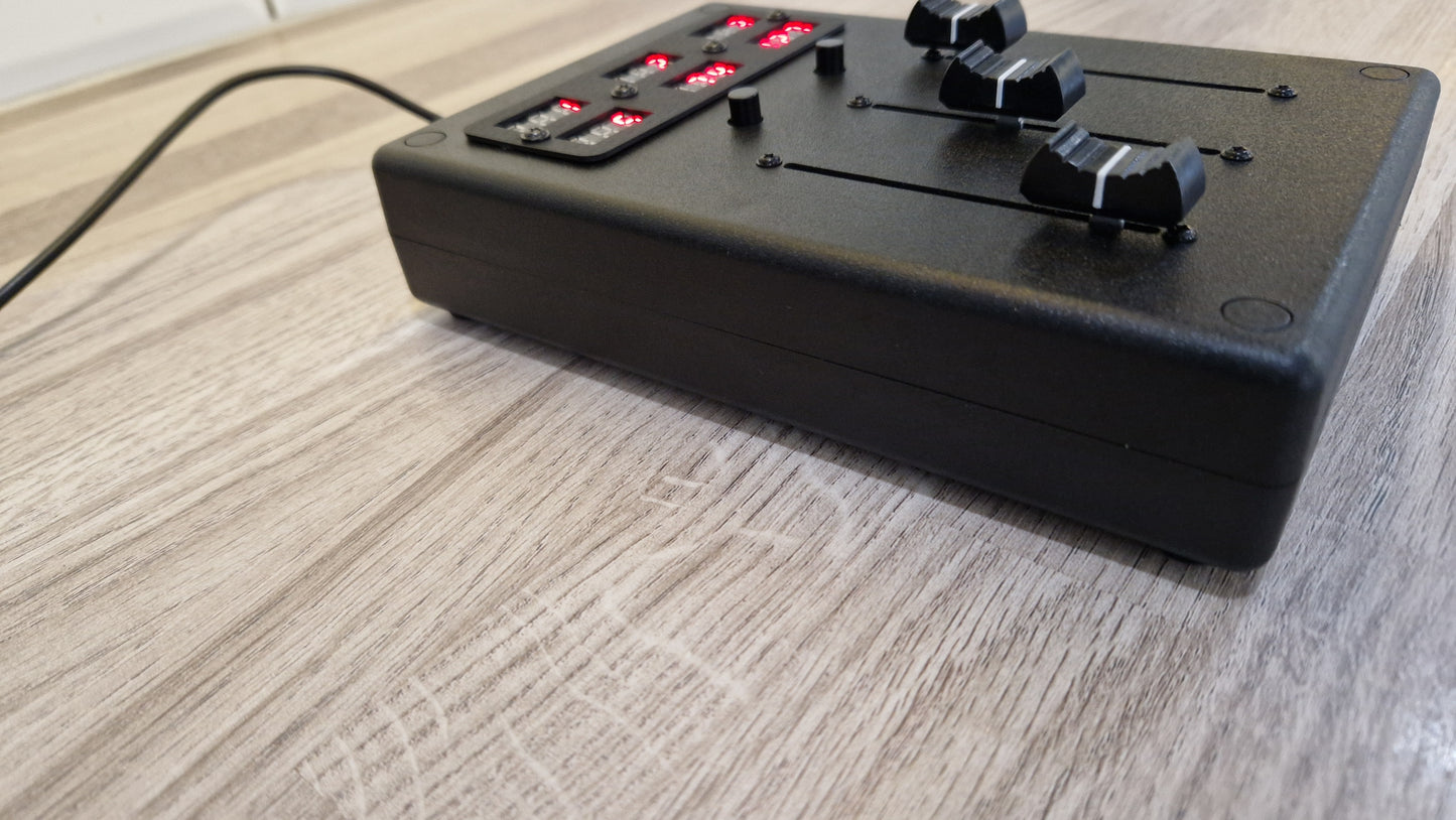 3 fader with 6 LED displays - ABS