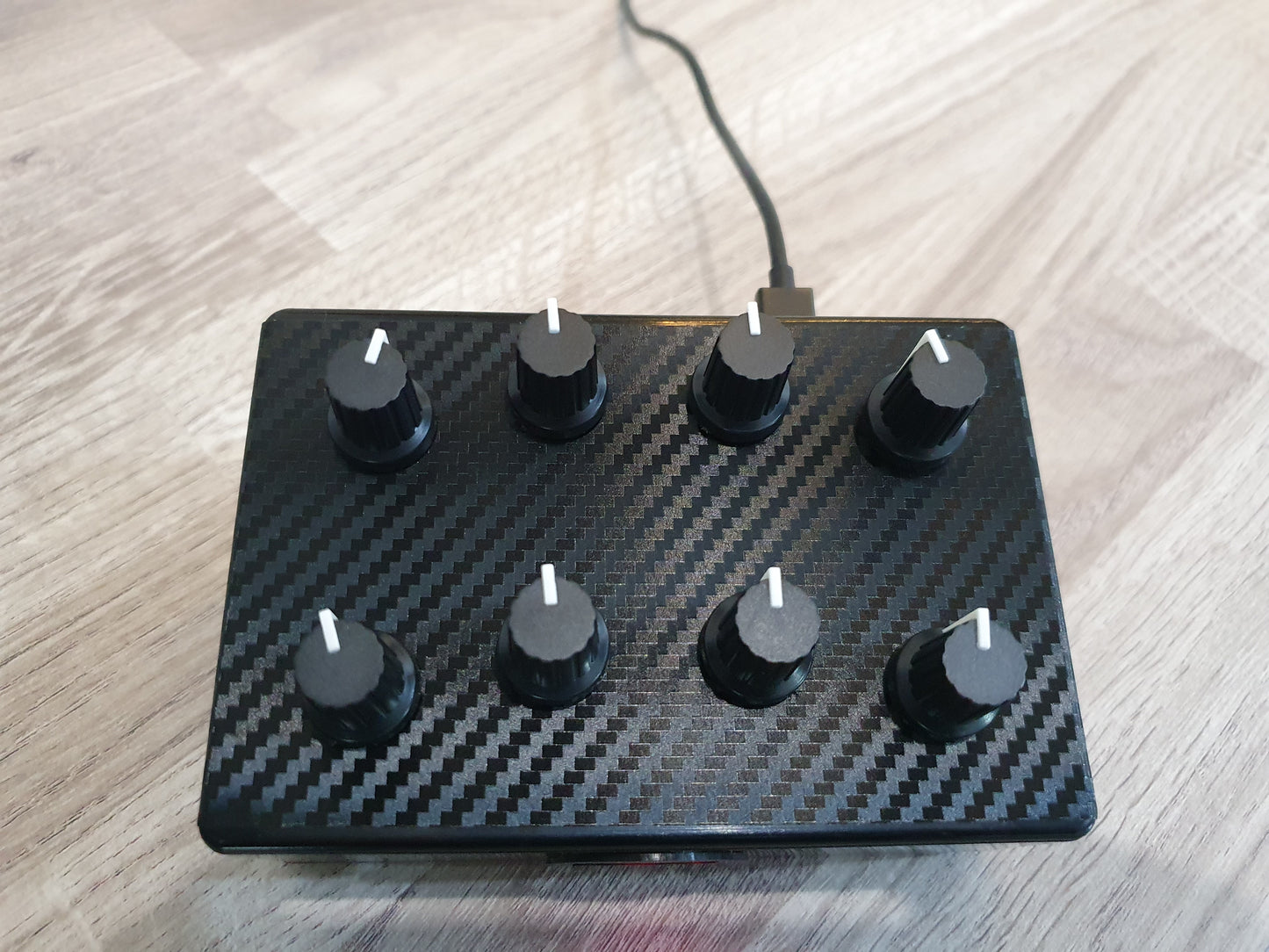 8 Knob USB AND DIN MIDI controller