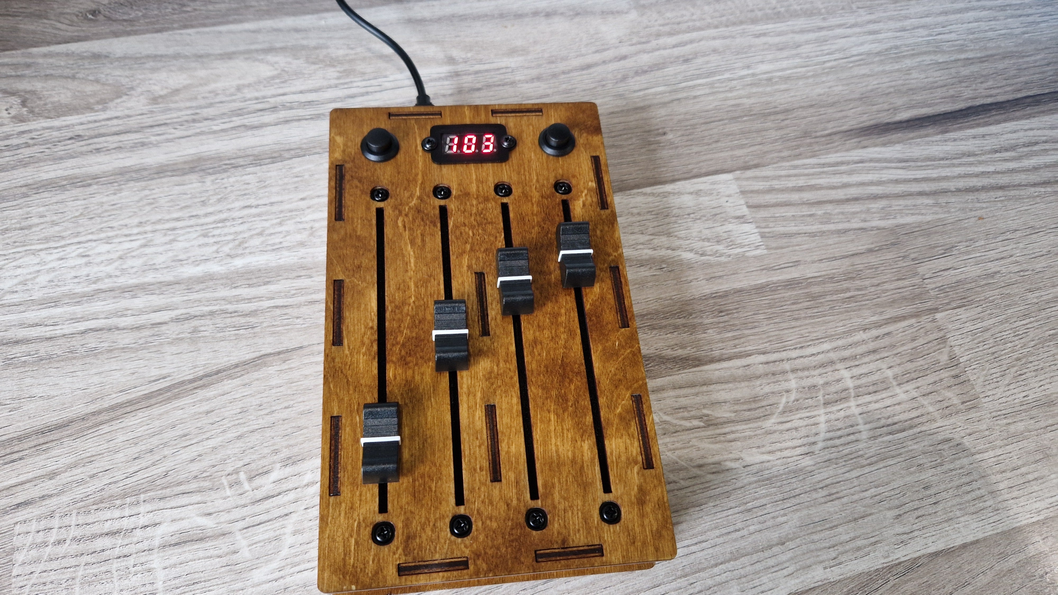 Products – MIDI-controller-modz