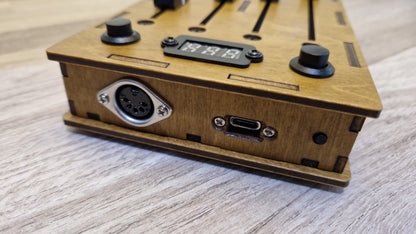 4 fader 100mm with preset buttons