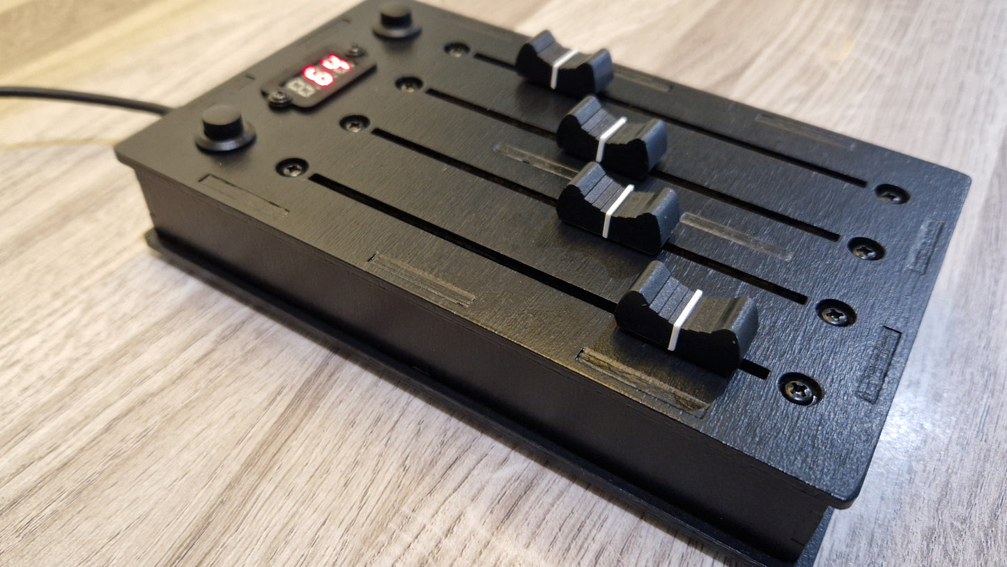 4 fader 100mm with preset buttons