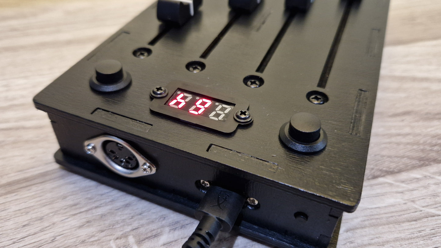 4 fader 100mm with preset buttons