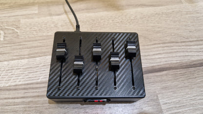 5 Fader USB AND DIN MIDI controller