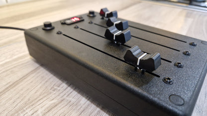 4 fader 100mm with preset buttons - ABS