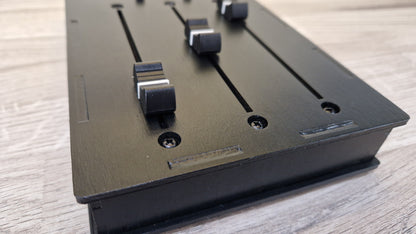 3 Fader 100mm with 6 LED displays