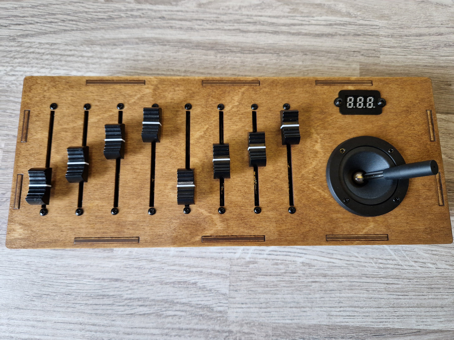 8 Fader  joystick USB AND DIN MIDI controller