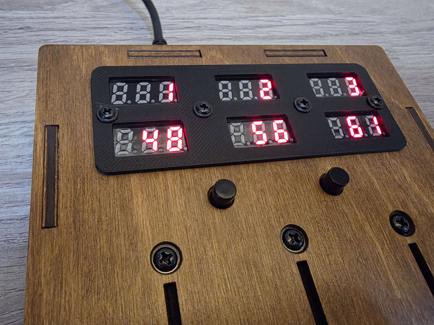 3 Fader 100mm with 6 LED displays