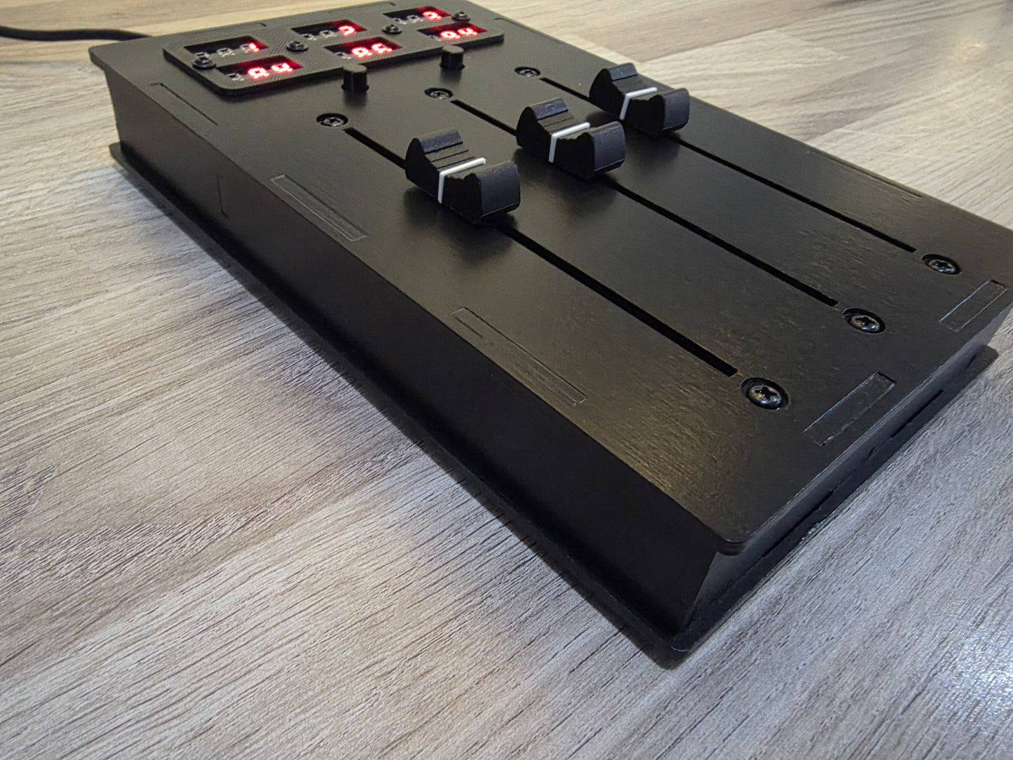 3 Fader 100mm with 6 LED displays