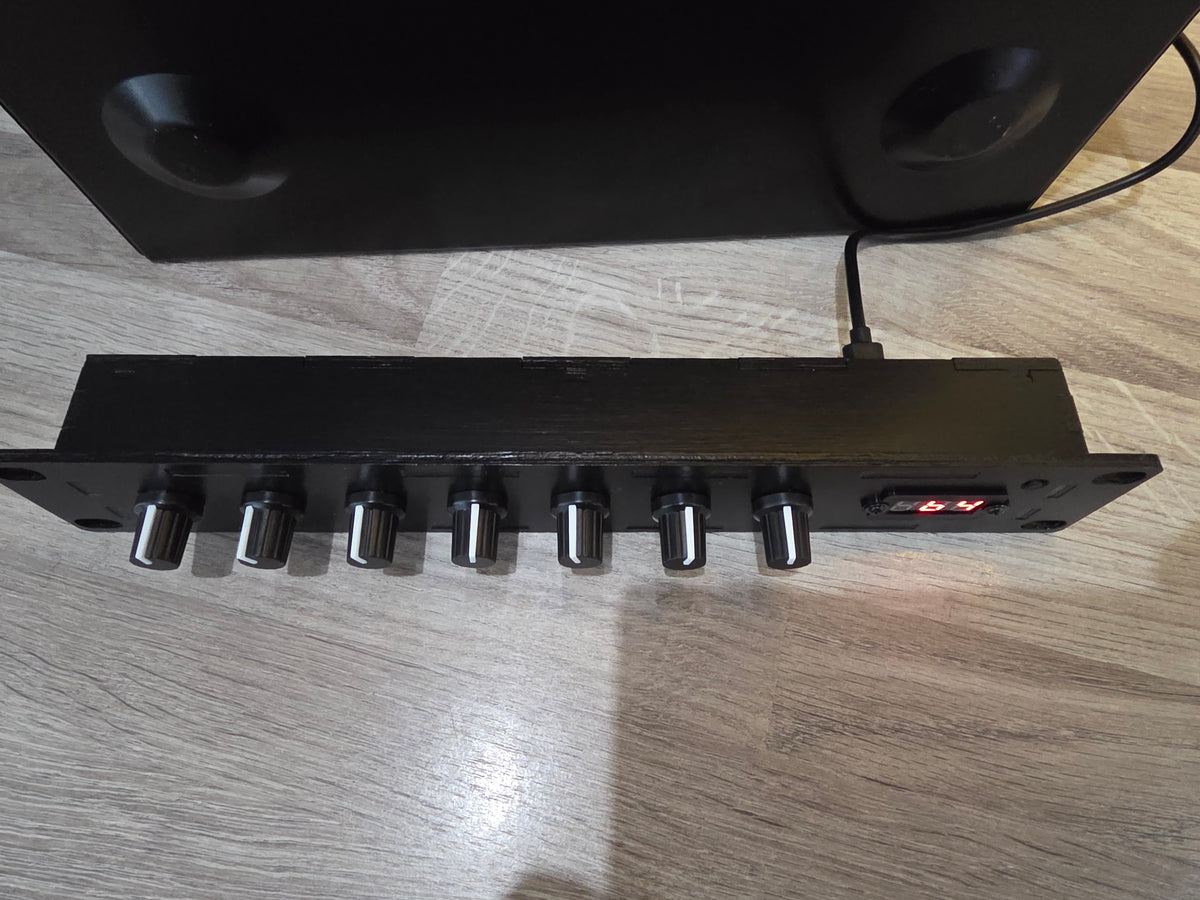 10.5" Rack Mount 7 knob USB MIDI and DIN MIDI Controller black