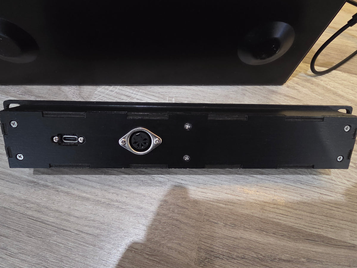 10.5" Rack Mount 7 knob USB MIDI and DIN MIDI Controller black