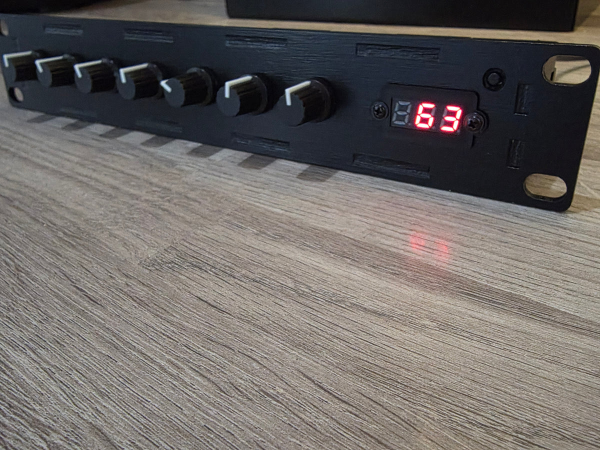 10.5" Rack Mount 7 knob USB MIDI and DIN MIDI Controller black